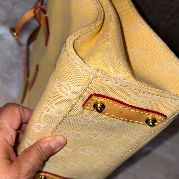 Vintage Gently Loved Dooney & Bourke East West Canvas Tote Bag - Picture 13 of 14